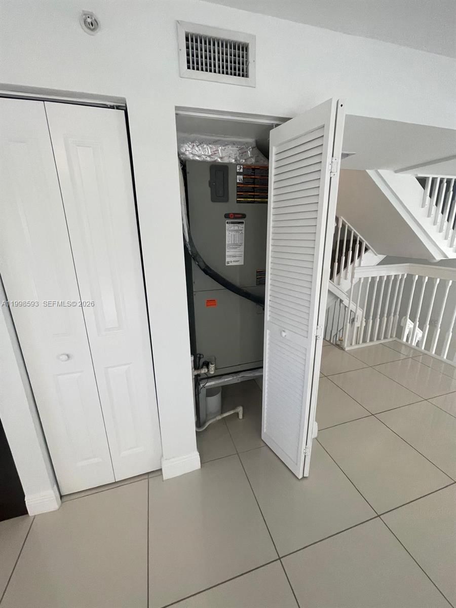 Real estate property located at 826 17th Ave, Broward, Hollywood, Hollywood, FL