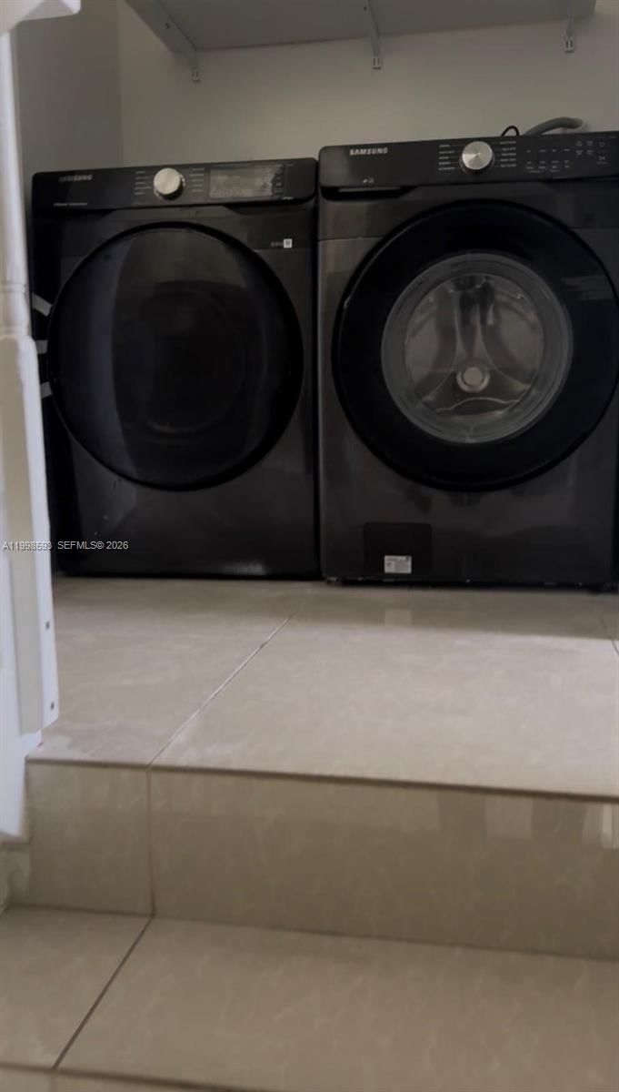 Real estate property located at 826 17th Ave, Broward, Hollywood, Hollywood, FL