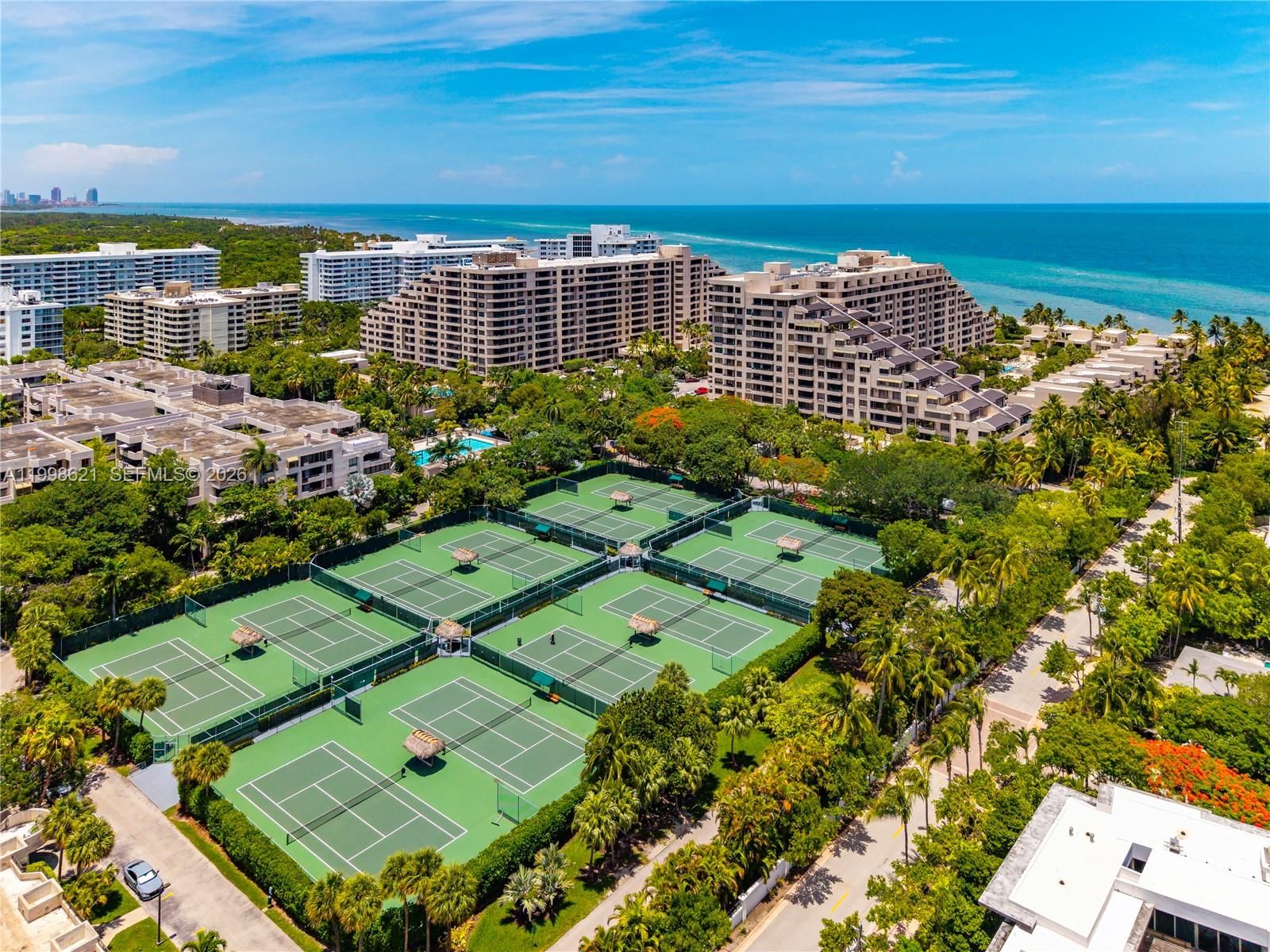 Real estate property located at 141 CRANDON BLVD #446, Miami-dade, Key Colony No 4 Condo, Key Biscayne, FL