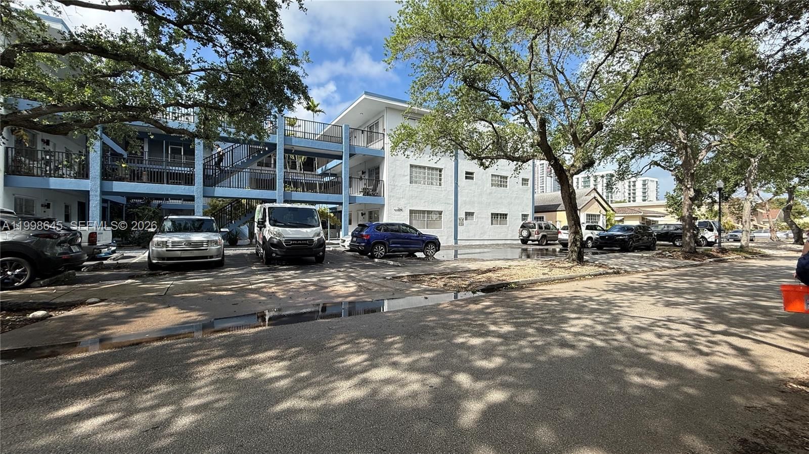 Real estate property located at 1943 Monroe St #306A, Broward, Barclay Arms Condo, Hollywood, FL