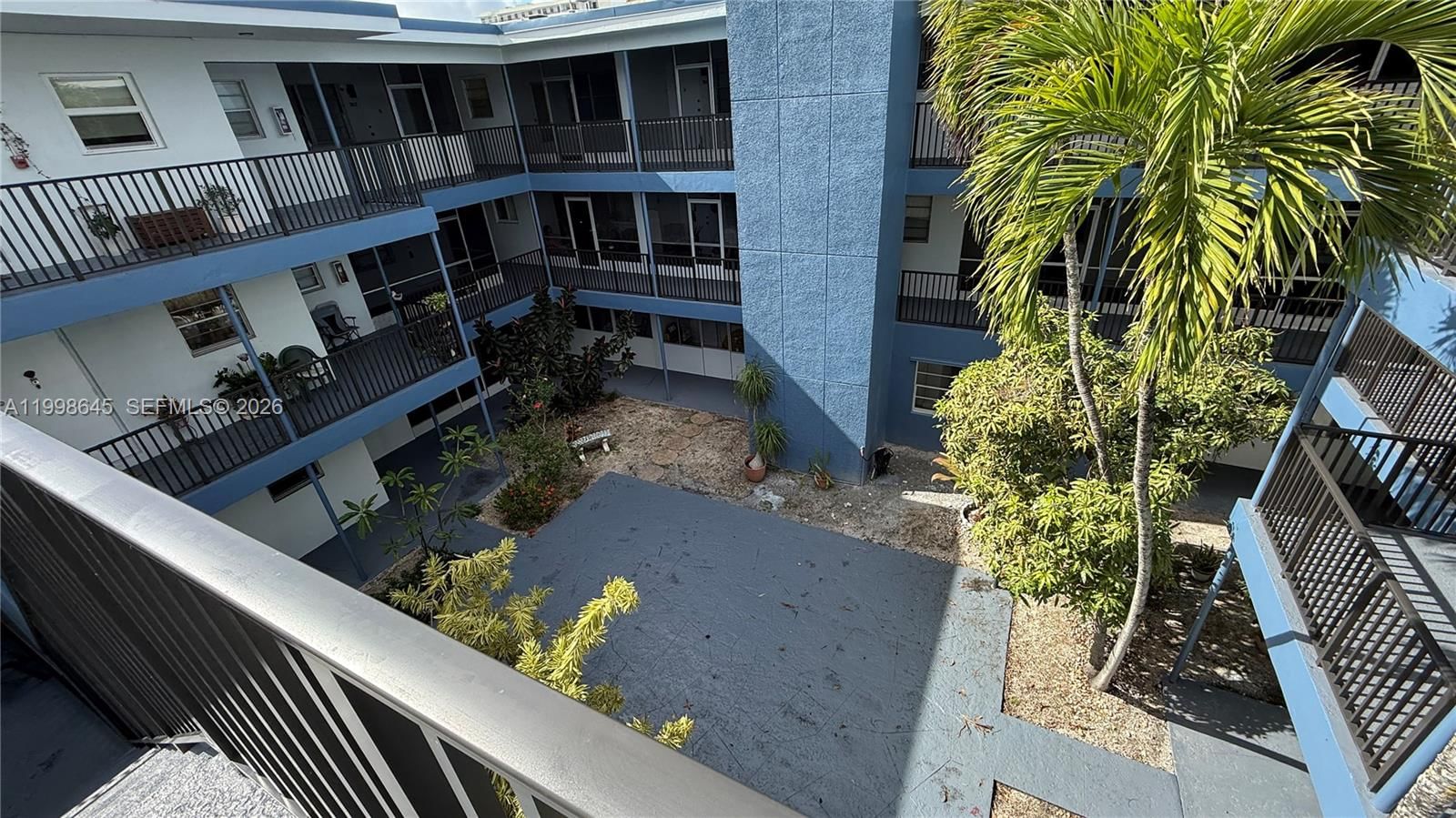 Real estate property located at 1943 Monroe St #306A, Broward, Barclay Arms Condo, Hollywood, FL