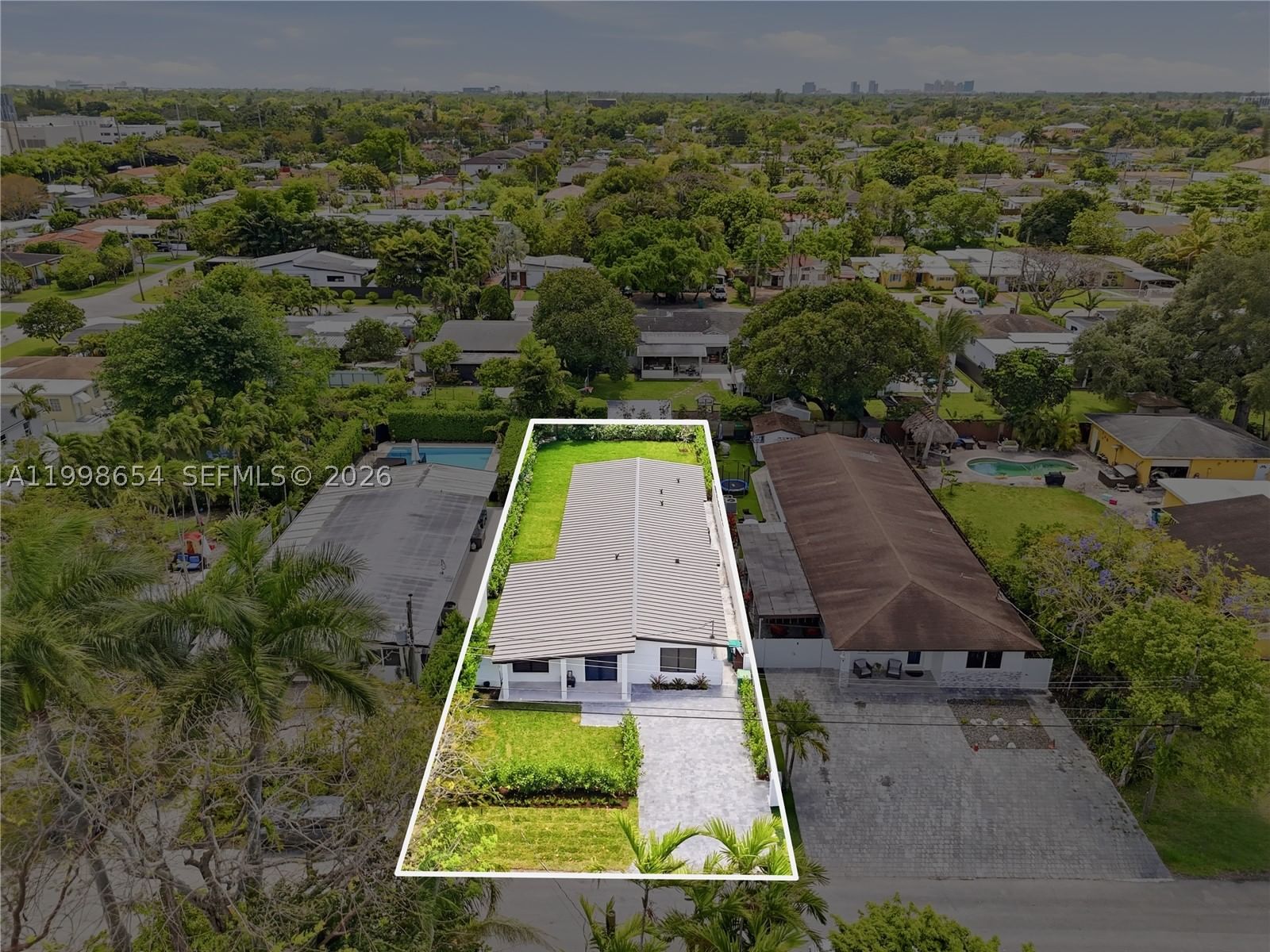 Real estate property located at 6332 28th St, Miami-dade, Coral Villas Rev, Miami, FL