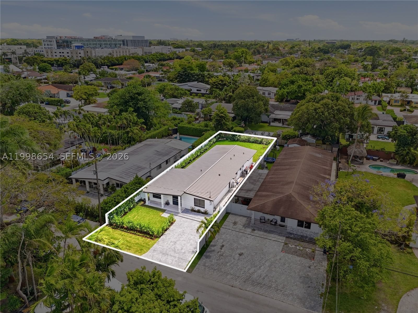 Real estate property located at 6332 28th St, Miami-dade, Coral Villas Rev, Miami, FL