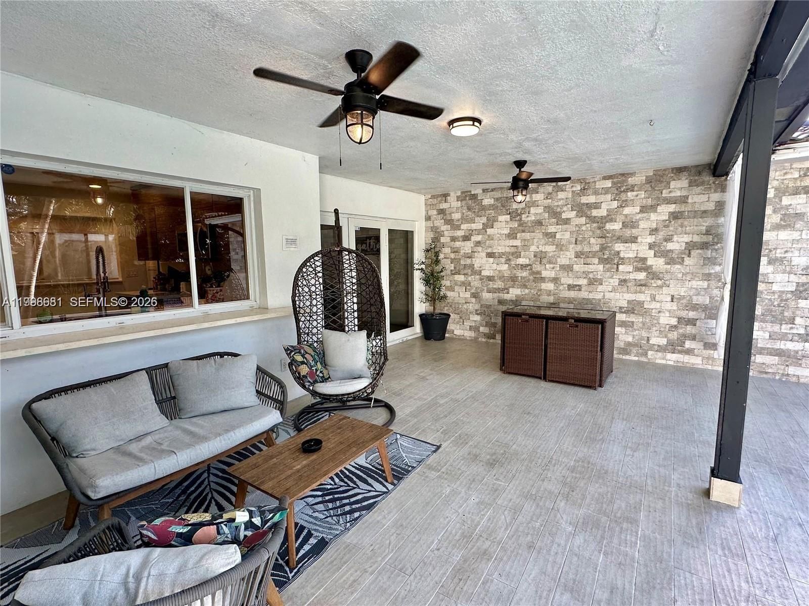 Real estate property located at 5424 Garfield St, Broward, Hollywood Hills Amen Plat, Hollywood, FL