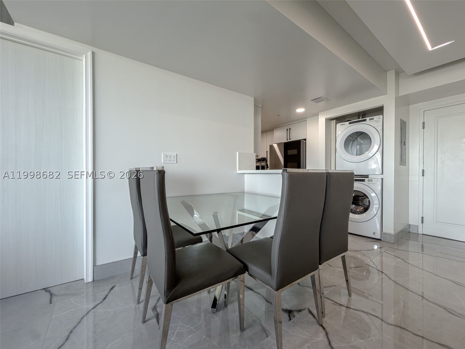 Real estate property located at 1861 S River Dr #2308, Miami-dade, Terrazas Riverpark Villag, Miami, FL