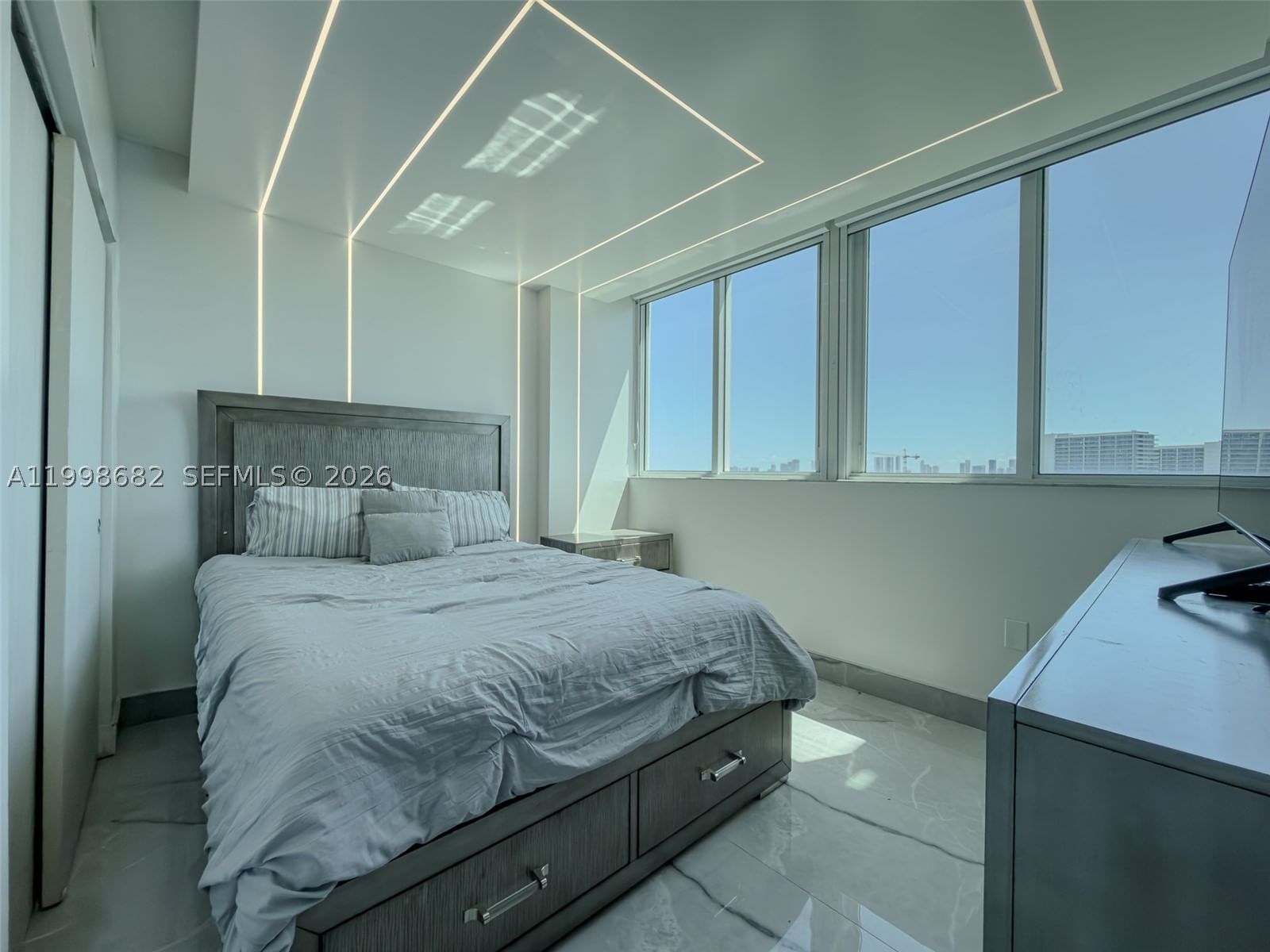 Real estate property located at 1861 S River Dr #2308, Miami-dade, Terrazas Riverpark Villag, Miami, FL