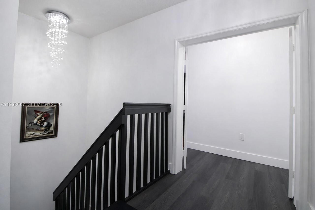Real estate property located at 15045 38th Ter, Miami-dade, Kayla S Place, Miami, FL