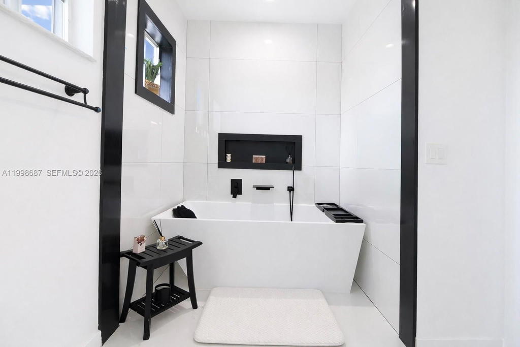 Real estate property located at 15045 38th Ter, Miami-dade, Kayla S Place, Miami, FL
