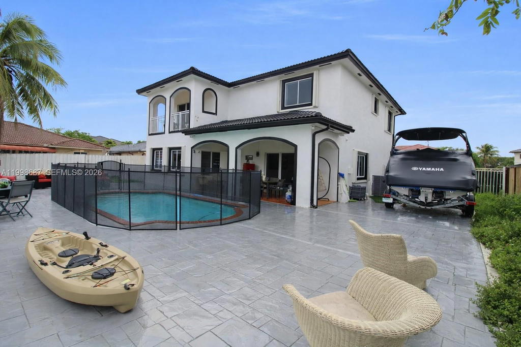 Real estate property located at 15045 38th Ter, Miami-dade, Kayla S Place, Miami, FL