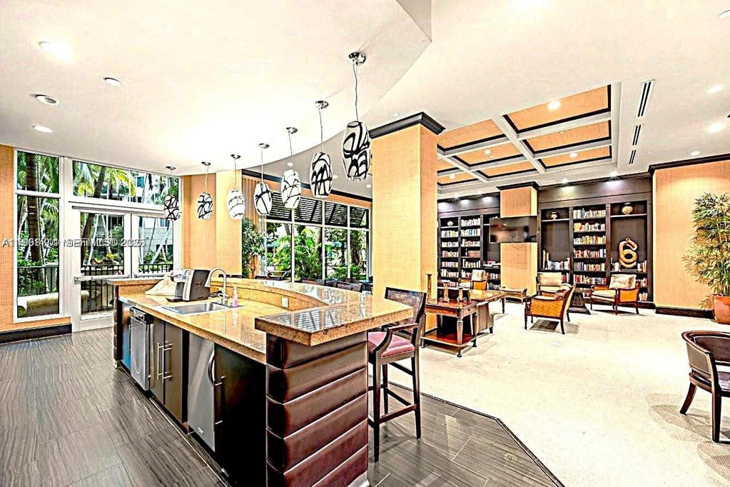 Real estate property located at 510 84th Ave #412, Broward, Veranda Condo, Plantation, FL