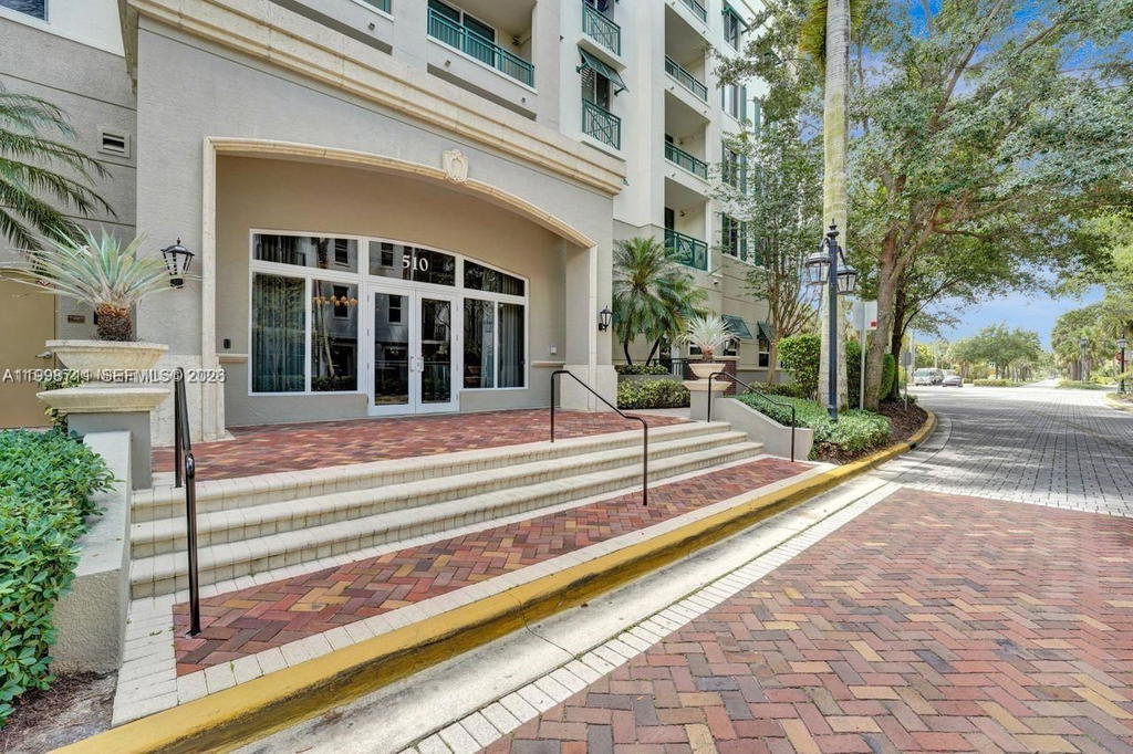 Real estate property located at 510 84th Ave #412, Broward, Veranda Condo, Plantation, FL