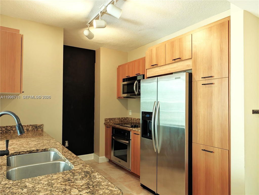 Real estate property located at 510 84th Ave #412, Broward, Veranda Condo, Plantation, FL