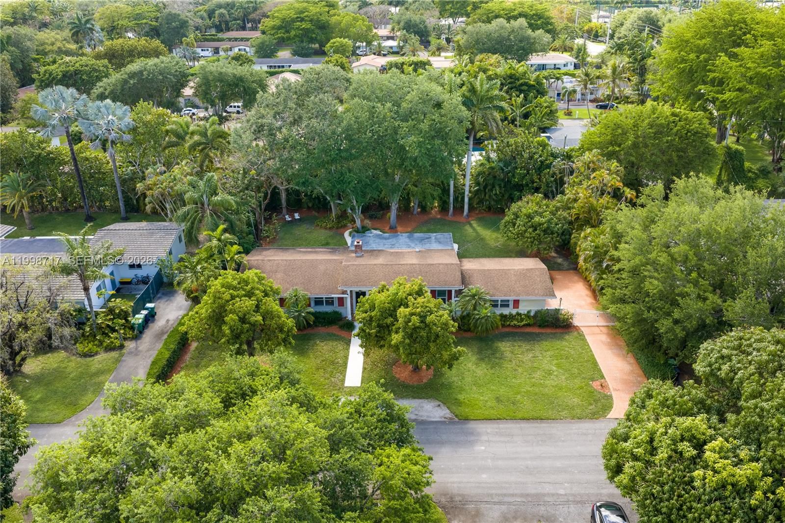 Real estate property located at 9830 69th Ave, Miami-dade, Patricia Manor, Pinecrest, FL