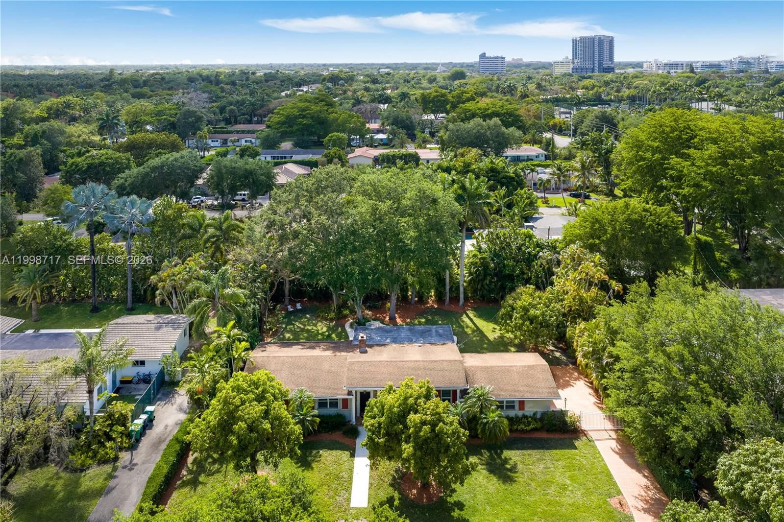 Real estate property located at 9830 69th Ave, Miami-dade, Patricia Manor, Pinecrest, FL