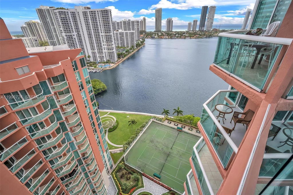 Real estate property located at 3370 Hidden Bay Dr #2407, Miami-dade, 100 Hidden Bay Condo, Aventura, FL