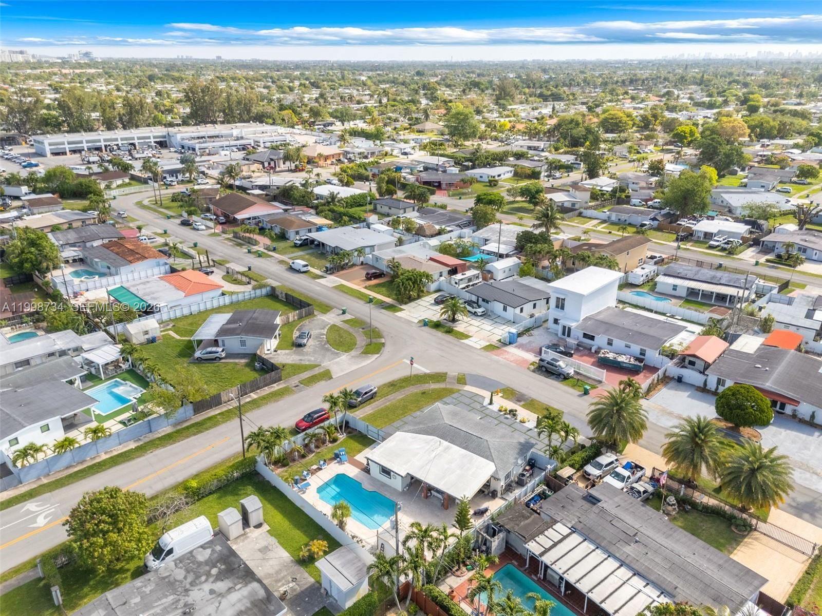 Real estate property located at 5100 116th Ave, Miami-dade, Westwood Lake 4th Addn, Miami, FL