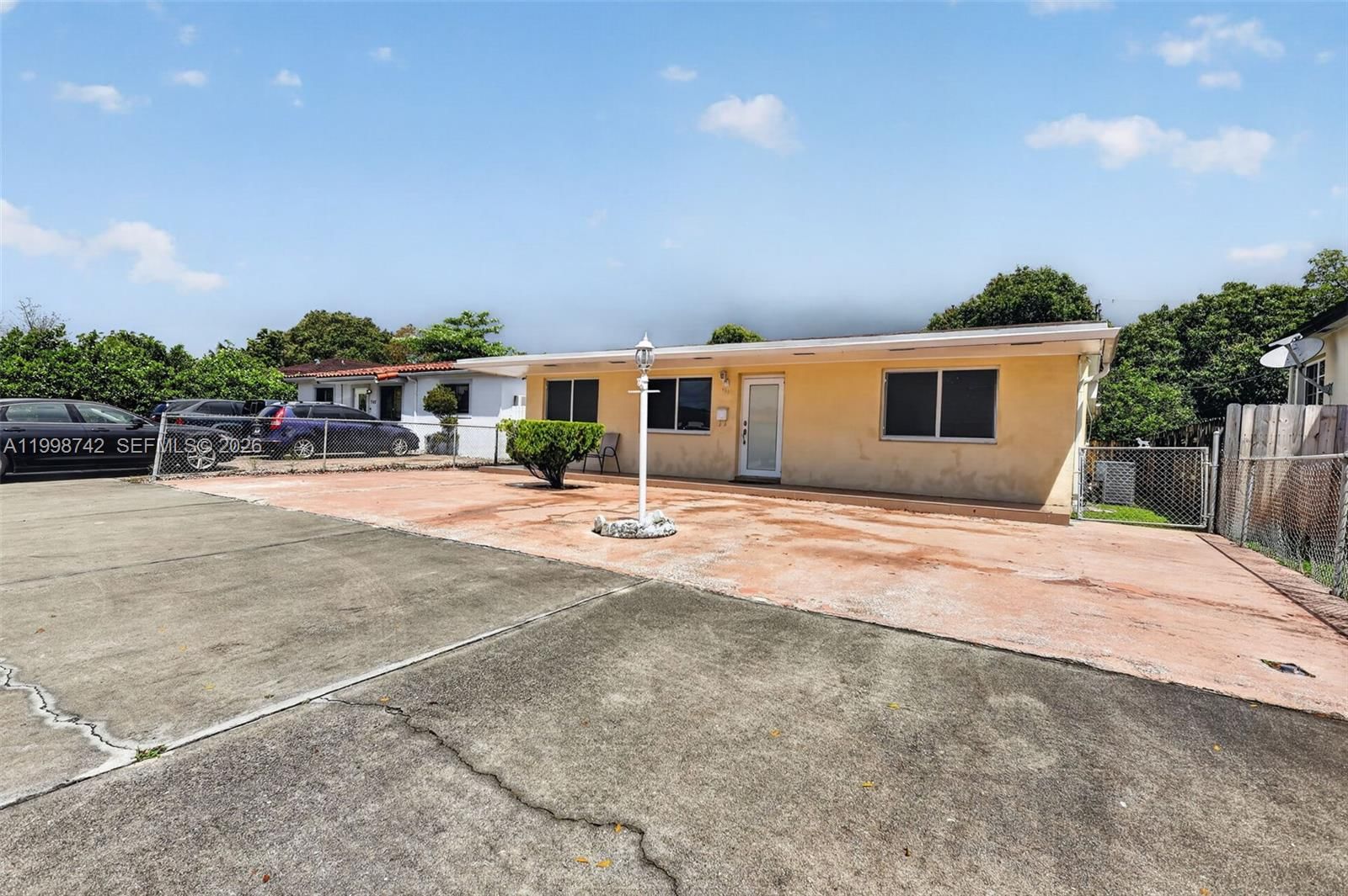 Real estate property located at 733 33rd St, Miami-dade, 2nd Rev Pl Of Industrial, Hialeah, FL
