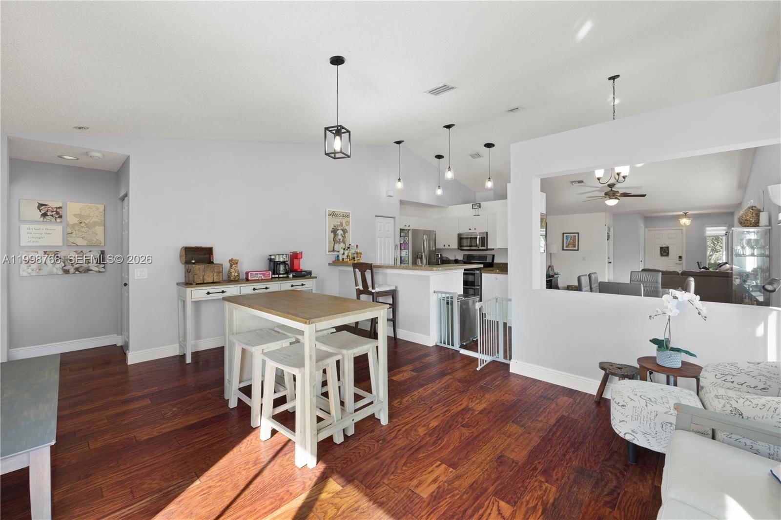 Real estate property located at 1413 Majesty Ter, Broward, Sector 2-parcels 21a 25 2, Weston, FL