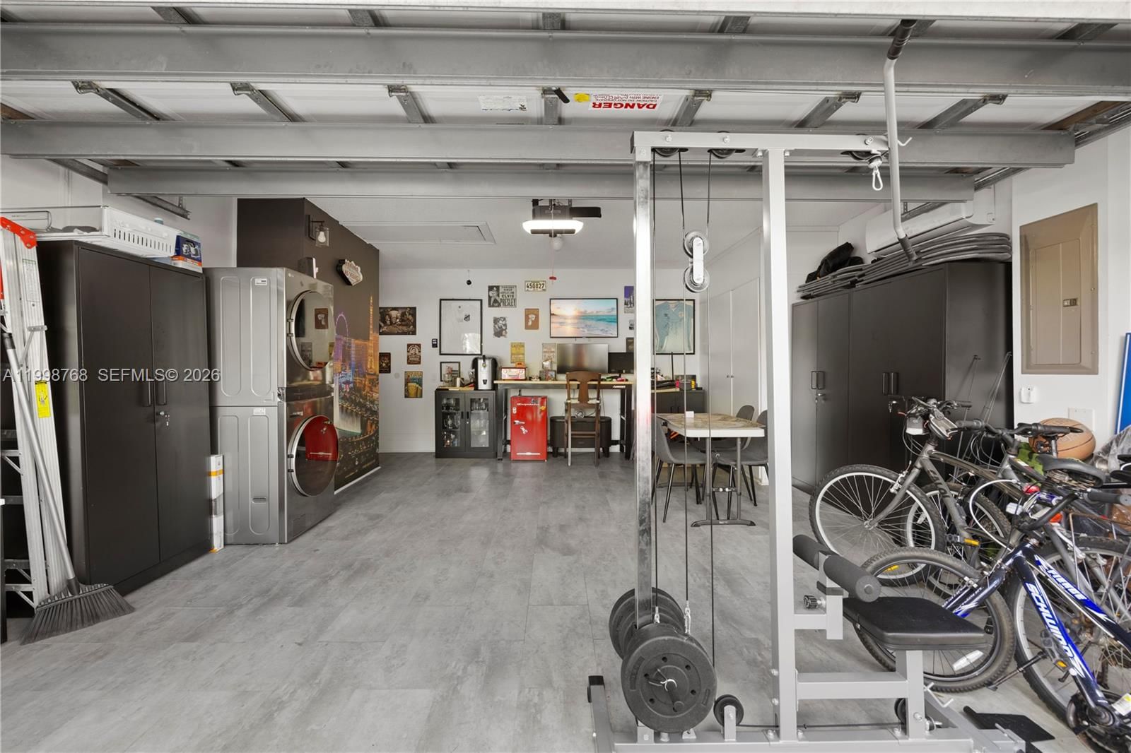 Real estate property located at 1413 Majesty Ter, Broward, Sector 2-parcels 21a 25 2, Weston, FL