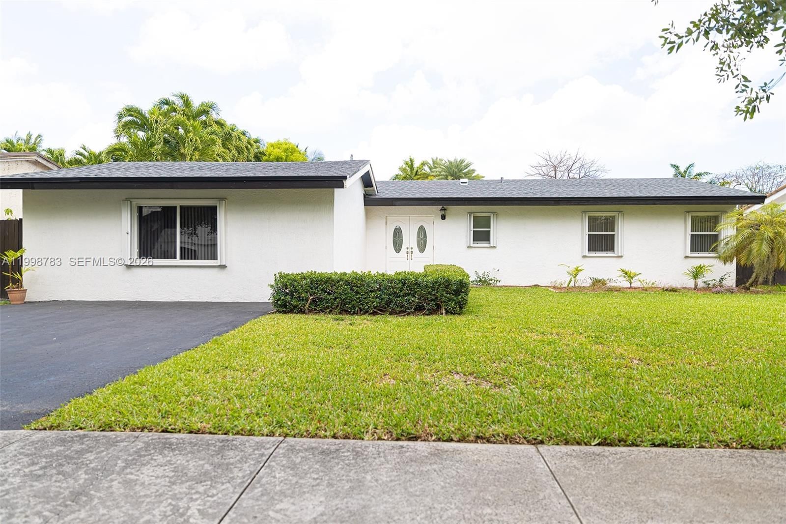 Real estate property located at 10241 128th Ave, Miami-dade, First Addn To Calusa Club, Miami, FL