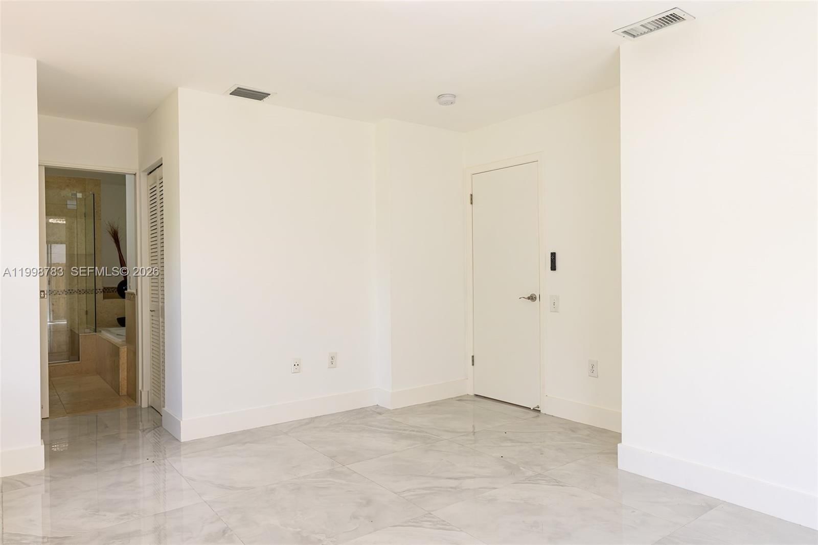 Real estate property located at 10241 128th Ave, Miami-dade, First Addn To Calusa Club, Miami, FL