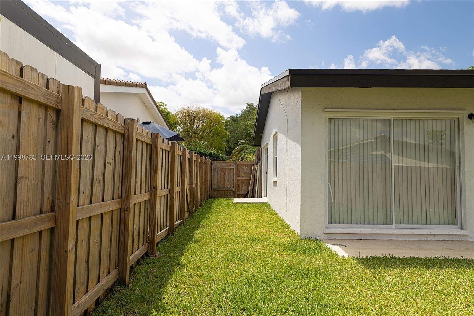 Real estate property located at 10241 128th Ave, Miami-dade, First Addn To Calusa Club, Miami, FL