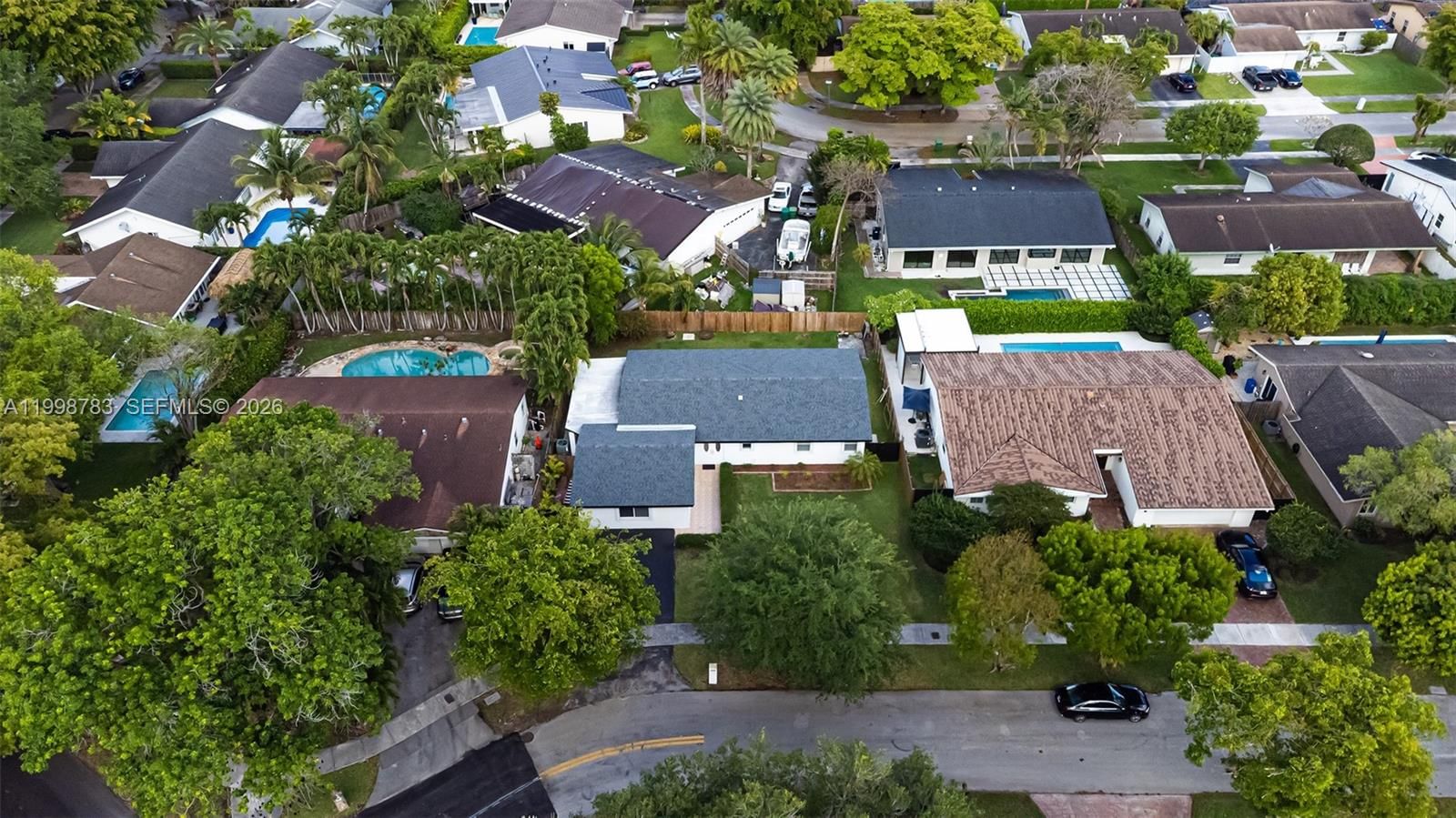 Real estate property located at 10241 128th Ave, Miami-dade, First Addn To Calusa Club, Miami, FL