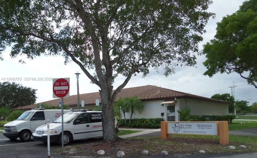 Real estate property located at 1600 127th Way #101C, Broward, Garfield At Century Villa, Pembroke Pines, FL