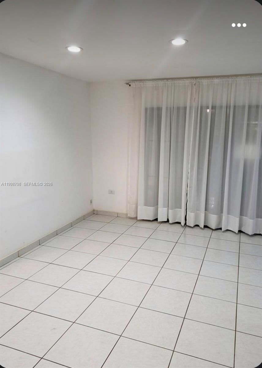 Real estate property located at 3301 Raleigh St #4A, Broward, Hollywood Gardens, Hollywood, FL