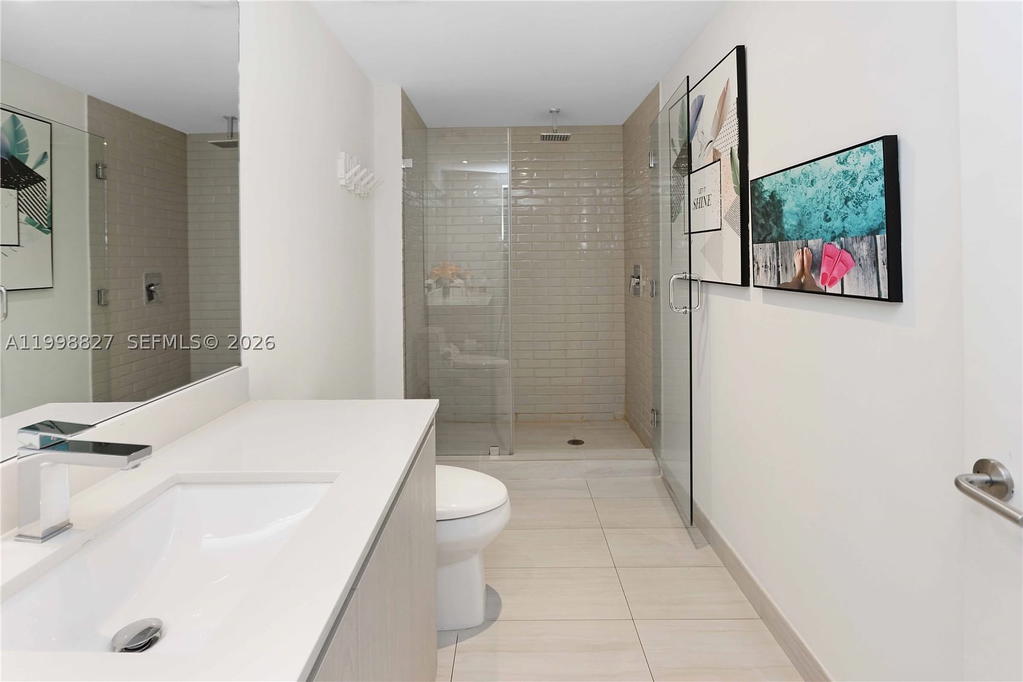 Real estate property located at 4010 Ocean Dr T4004, Broward, 4010 South Ocean Condo, Hollywood, FL