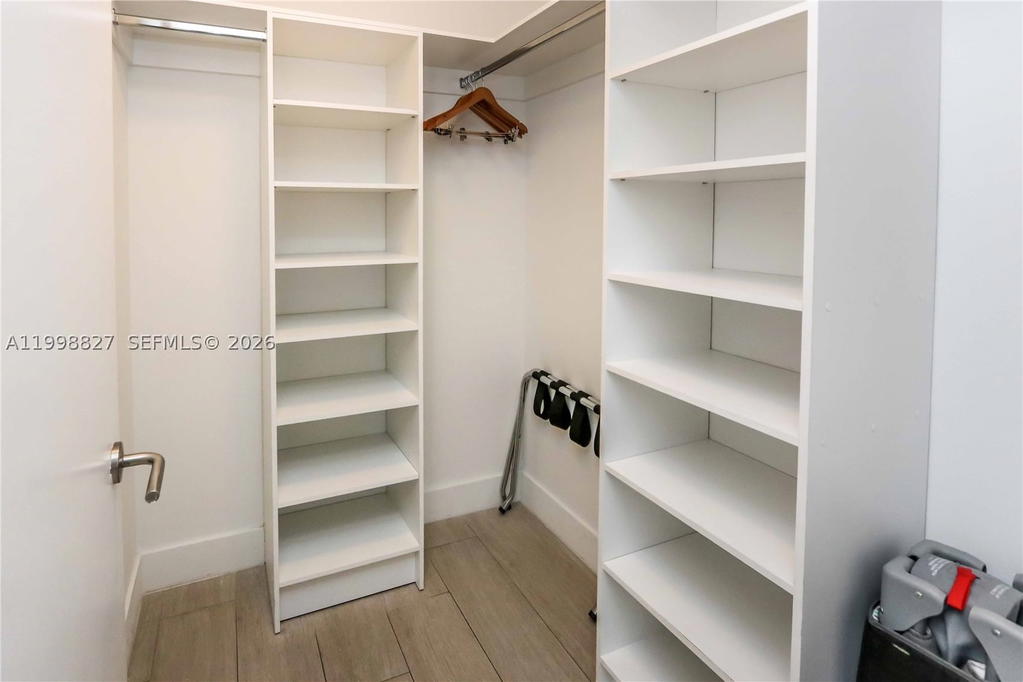 Real estate property located at 4010 Ocean Dr T4004, Broward, 4010 South Ocean Condo, Hollywood, FL