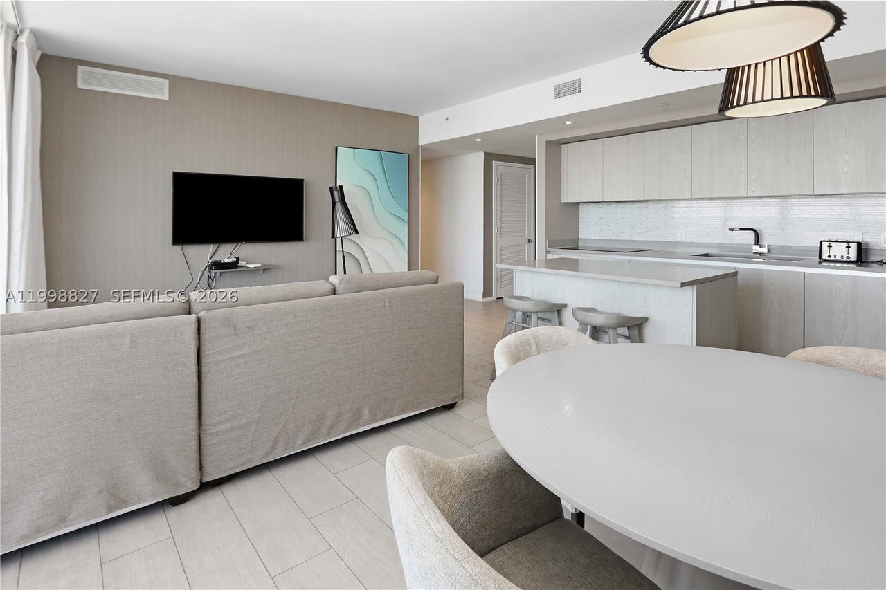 Real estate property located at 4010 Ocean Dr T4004, Broward, 4010 South Ocean Condo, Hollywood, FL