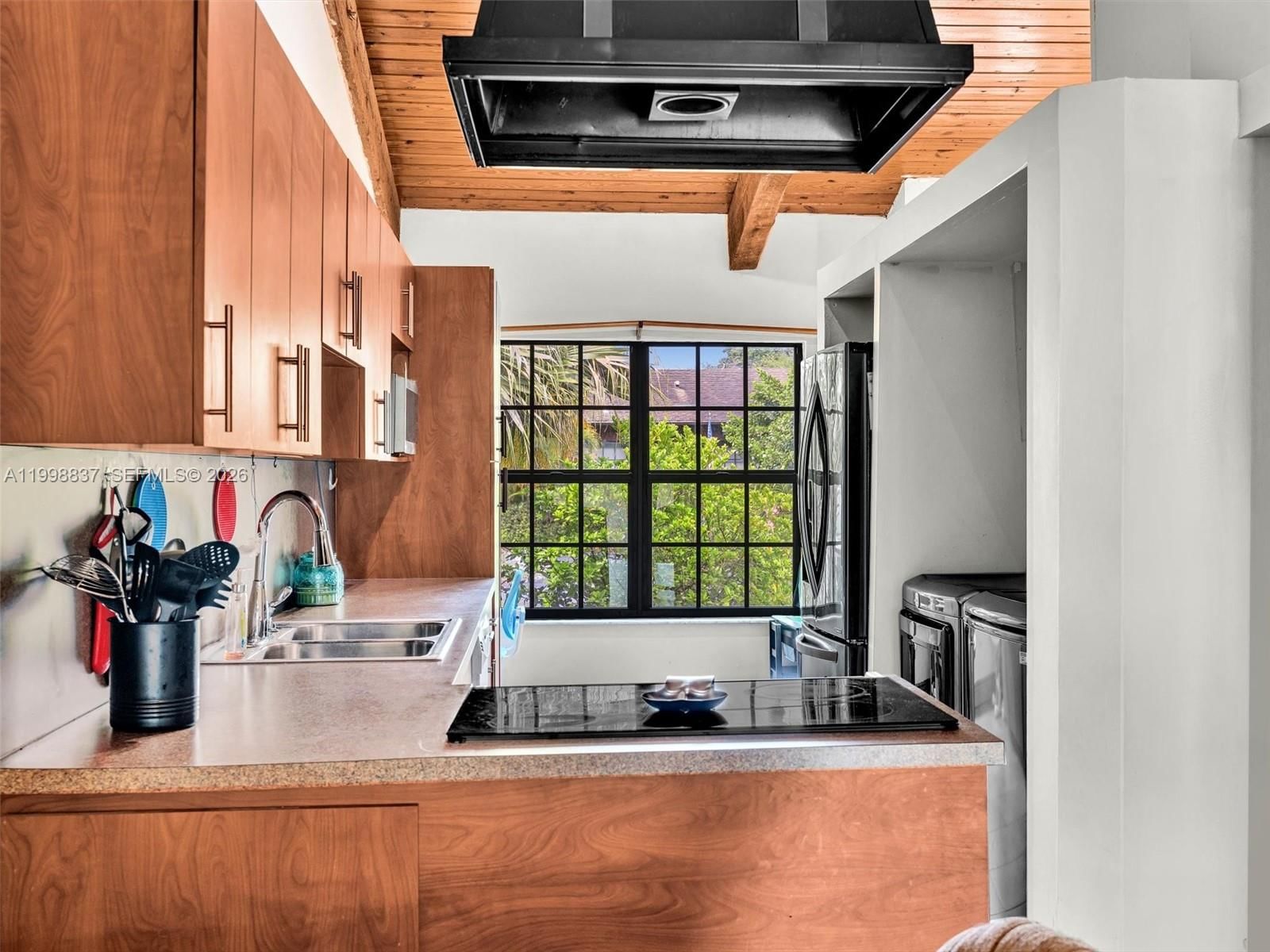 Real estate property located at 13406 102nd Ln, Miami-dade, Cindis Place Sec 1, Miami, FL