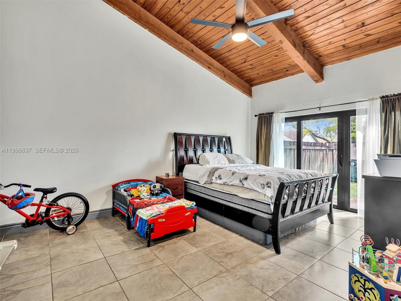 Real estate property located at 13406 102nd Ln, Miami-dade, Cindis Place Sec 1, Miami, FL