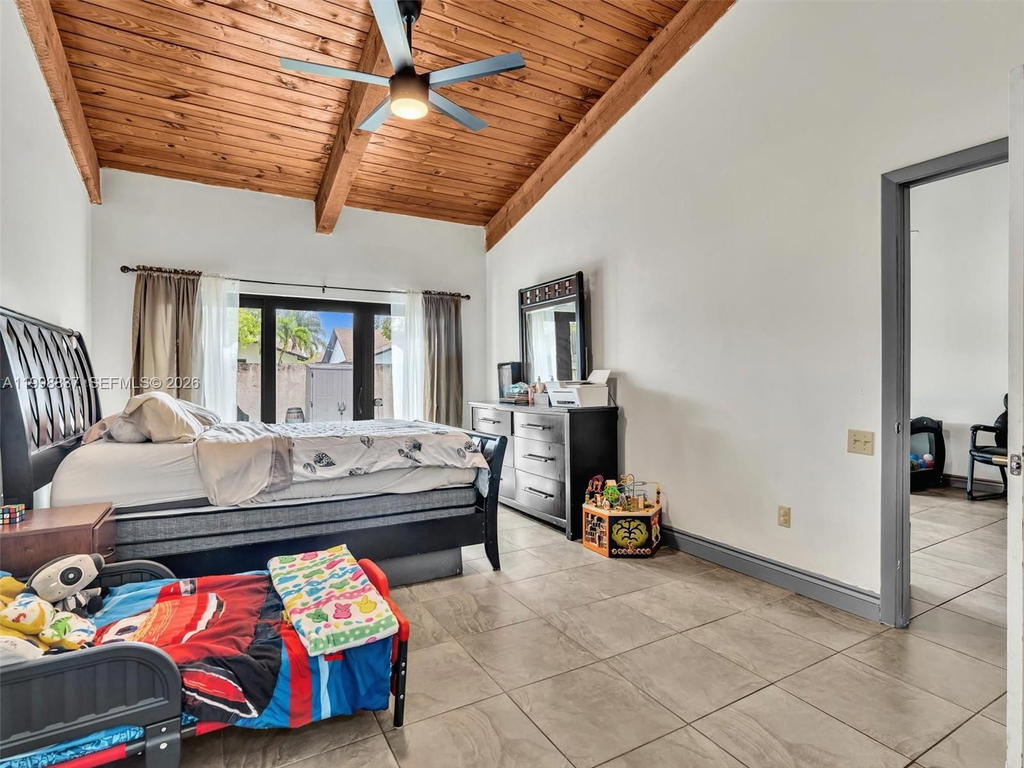 Real estate property located at 13406 102nd Ln, Miami-dade, Cindis Place Sec 1, Miami, FL