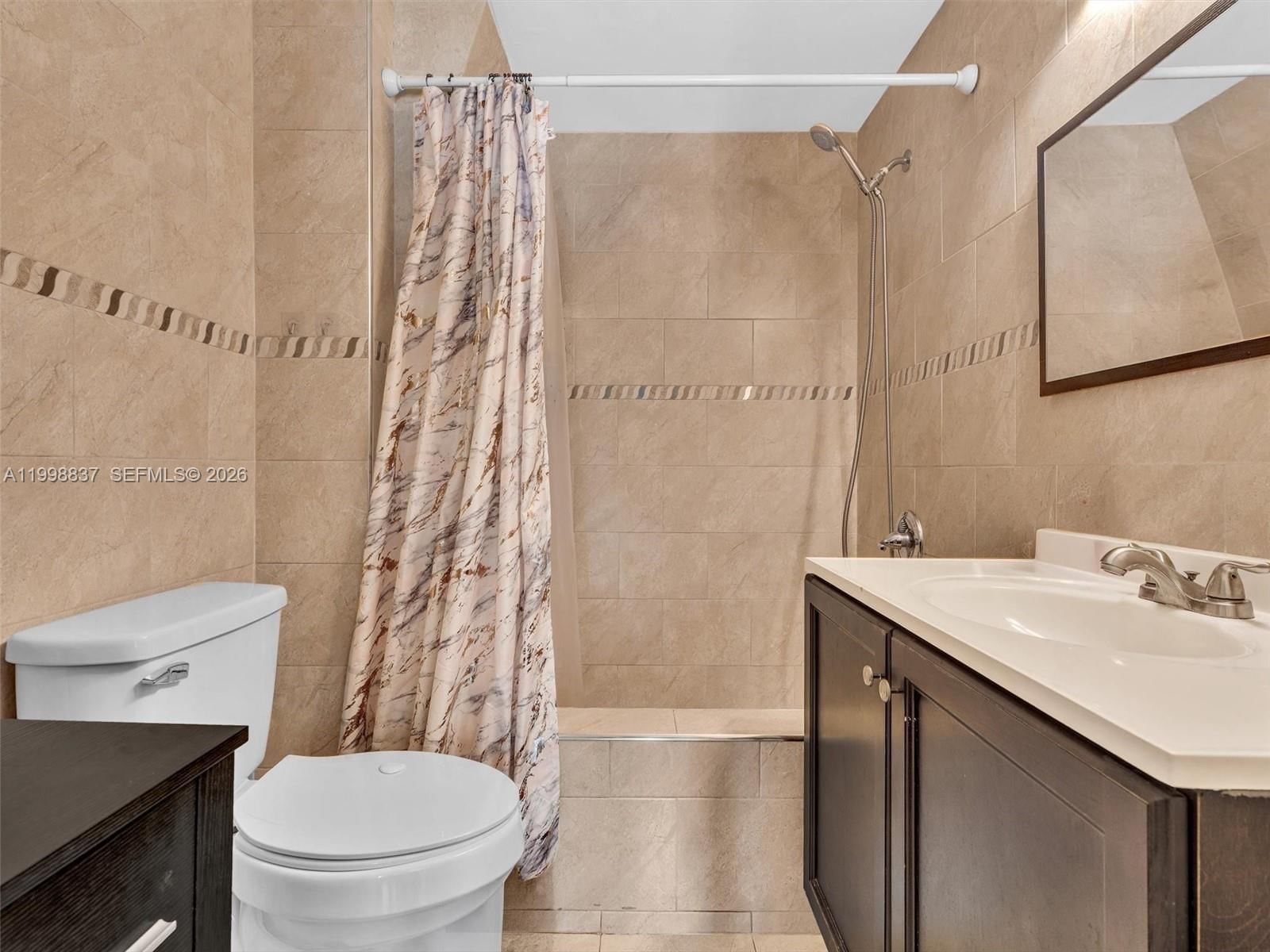 Real estate property located at 13406 102nd Ln, Miami-dade, Cindis Place Sec 1, Miami, FL