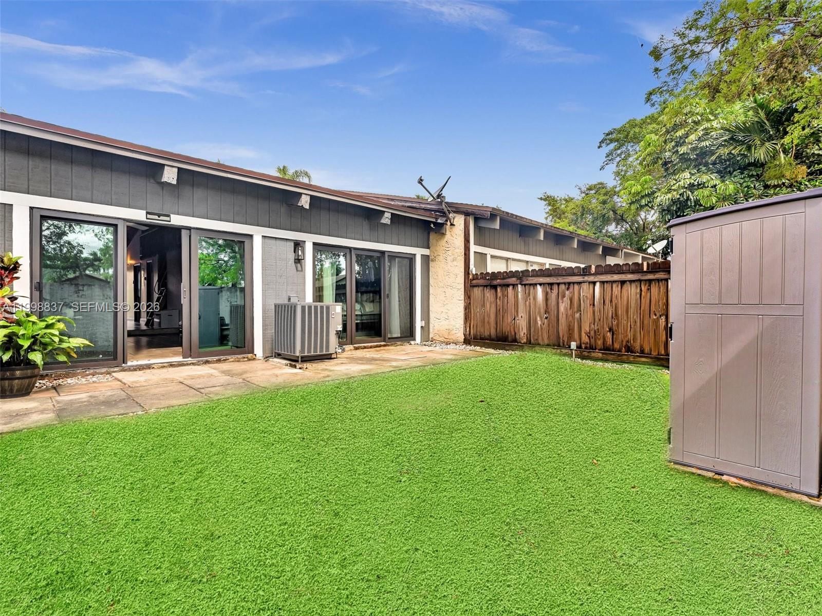 Real estate property located at 13406 102nd Ln, Miami-dade, Cindis Place Sec 1, Miami, FL