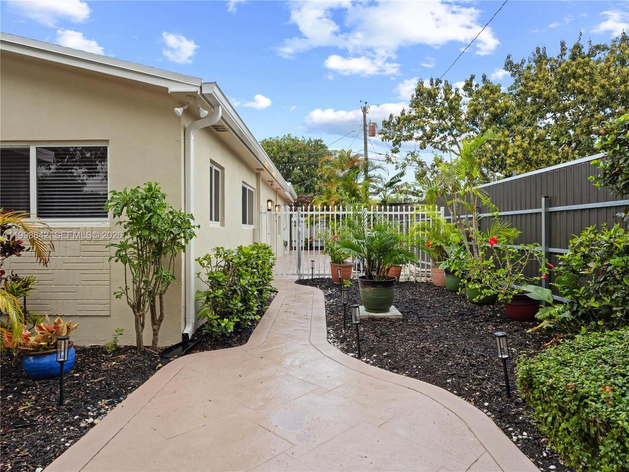 Real estate property located at 6665 39th St, Miami-dade, Virginia Gardens Estates, Virginia Gardens, FL
