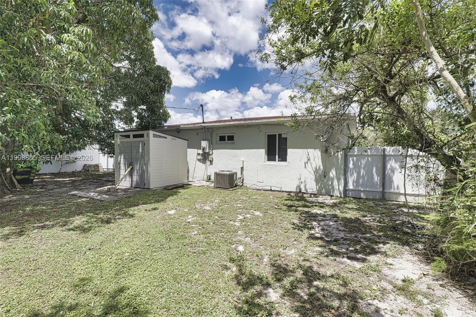 Real estate property located at 1560 130th St, Miami-dade, Shephard Heights 3 Addn, North Miami, FL