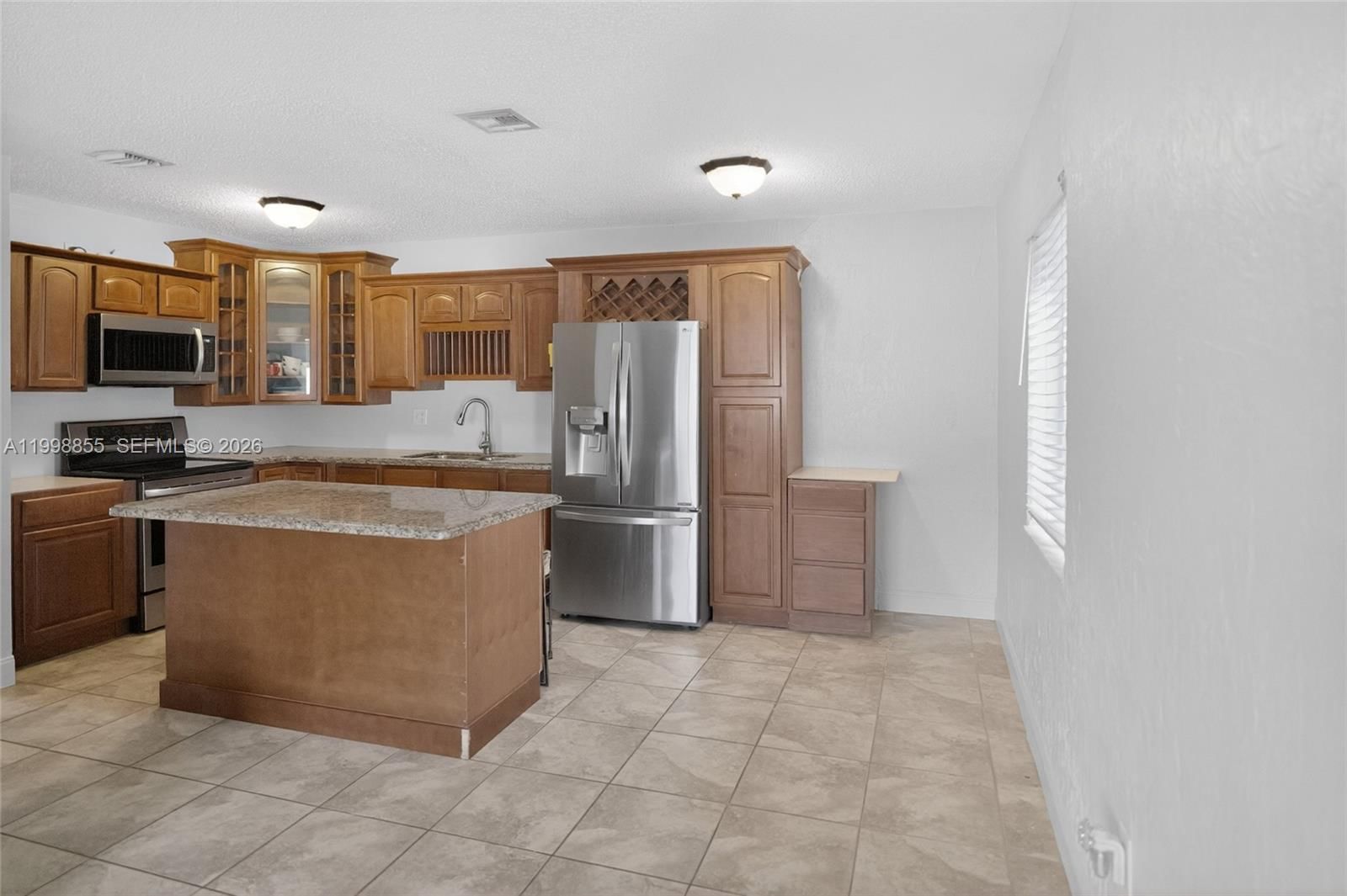 Real estate property located at 1560 130th St, Miami-dade, Shephard Heights 3 Addn, North Miami, FL