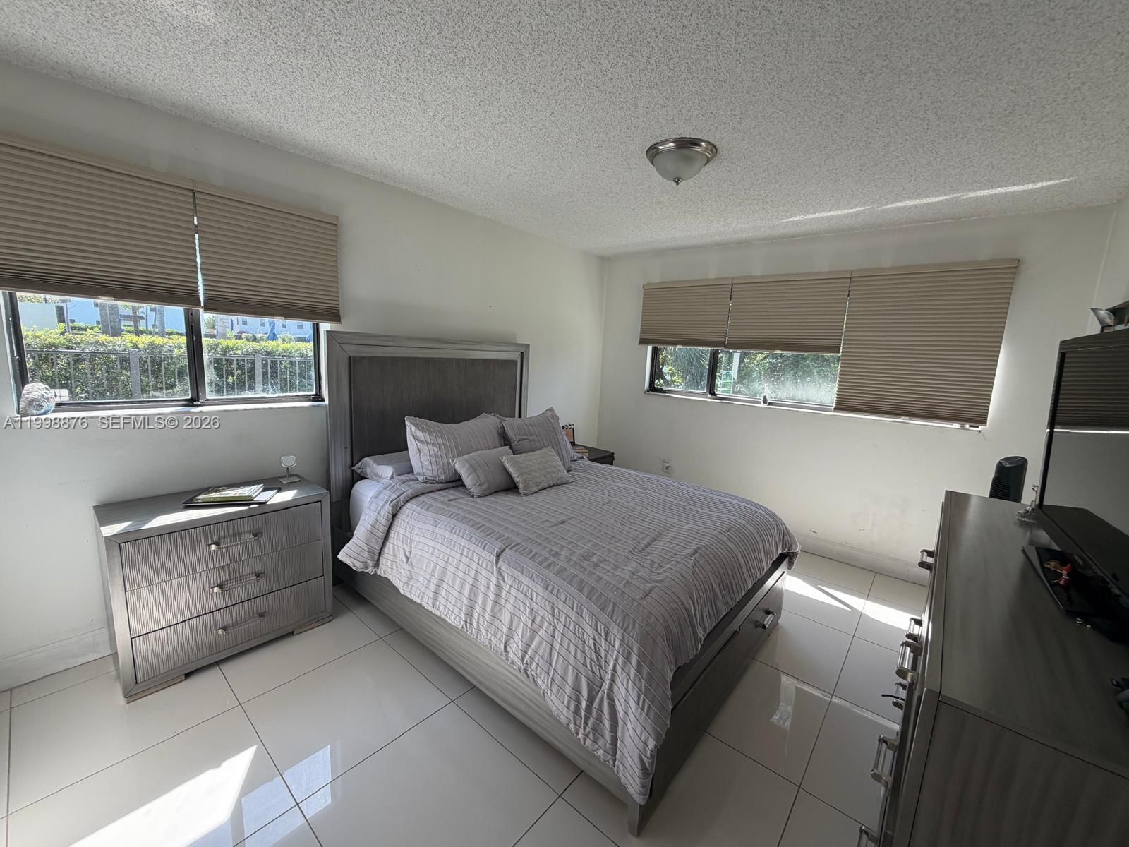 Real estate property located at 468 206th Ln #102, Miami-dade, Carmel Lakes Condo No 6, Miami, FL