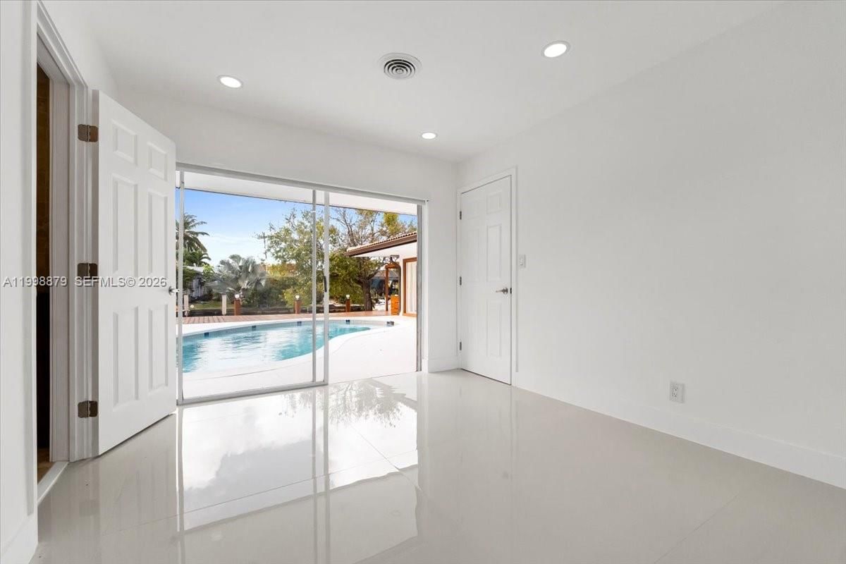 Real estate property located at 1910 36th St, Broward, Royal Palm Acres Third Se, Oakland Park, FL