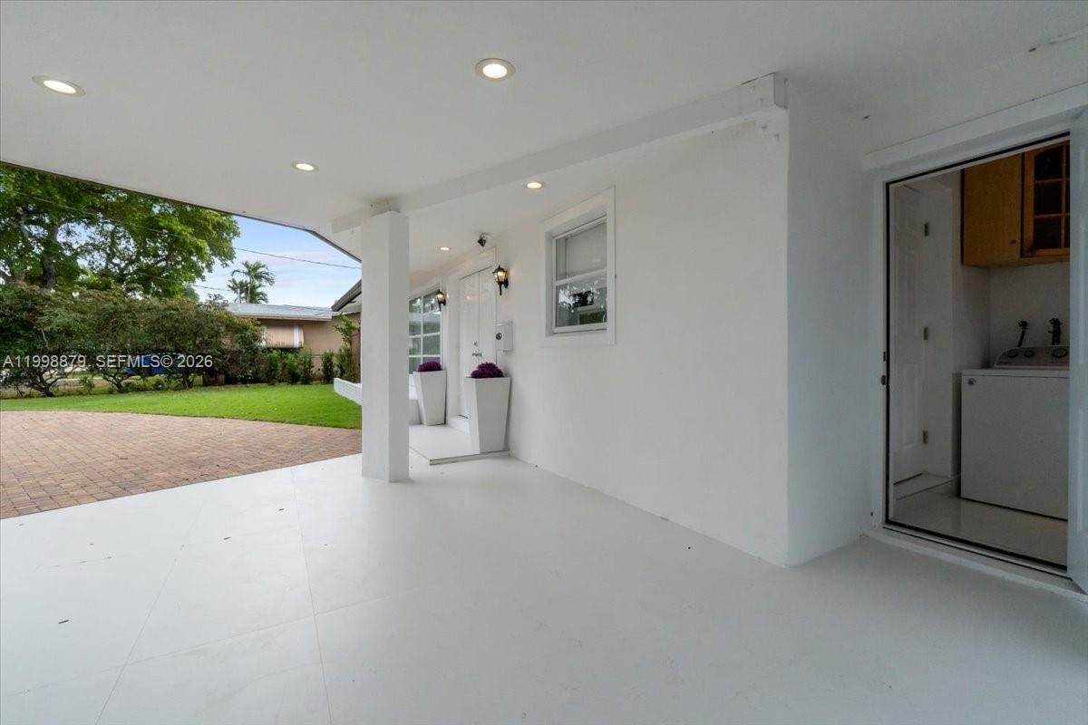 Real estate property located at 1910 36th St, Broward, Royal Palm Acres Third Se, Oakland Park, FL