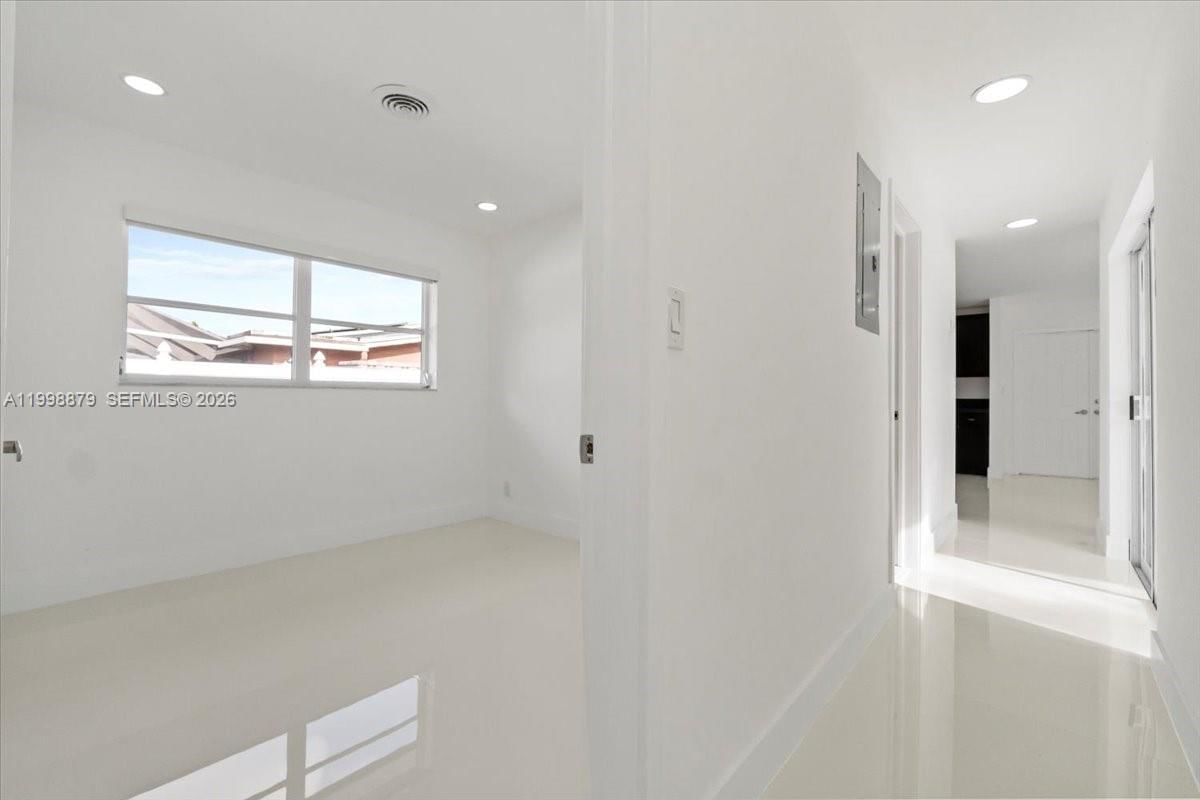 Real estate property located at 1910 36th St, Broward, Royal Palm Acres Third Se, Oakland Park, FL