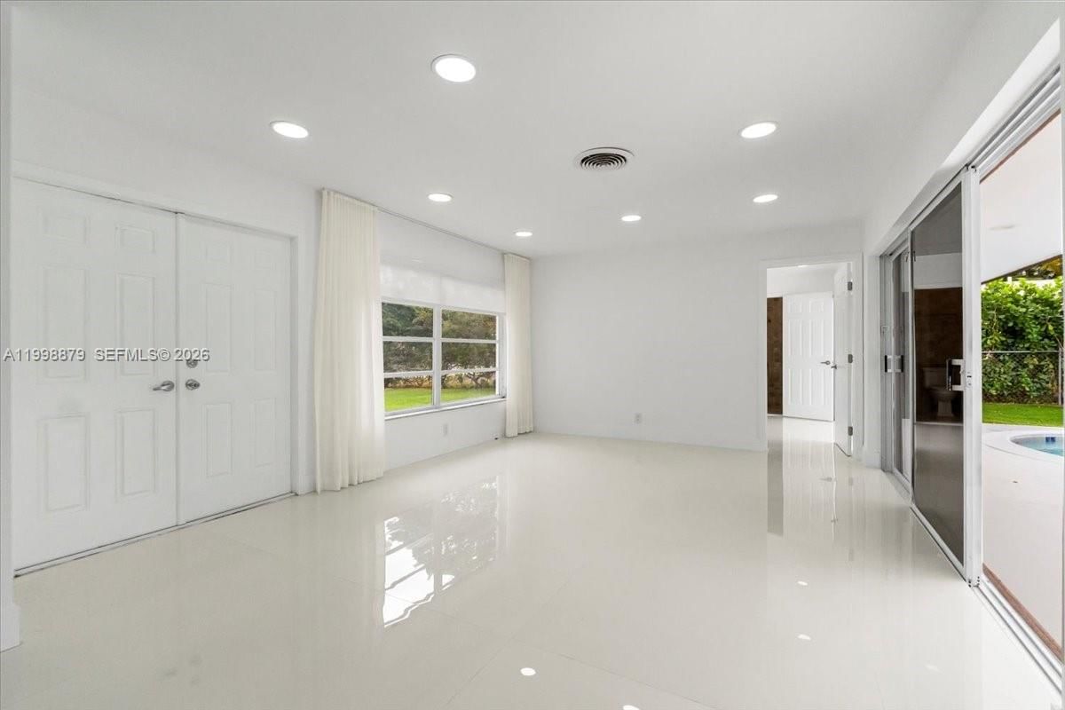 Real estate property located at 1910 36th St, Broward, Royal Palm Acres Third Se, Oakland Park, FL