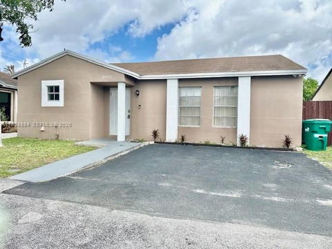 Real estate property located at 19922 67th Pl, Miami-dade, Country Lake Homes 2nd Ad, Hialeah, FL