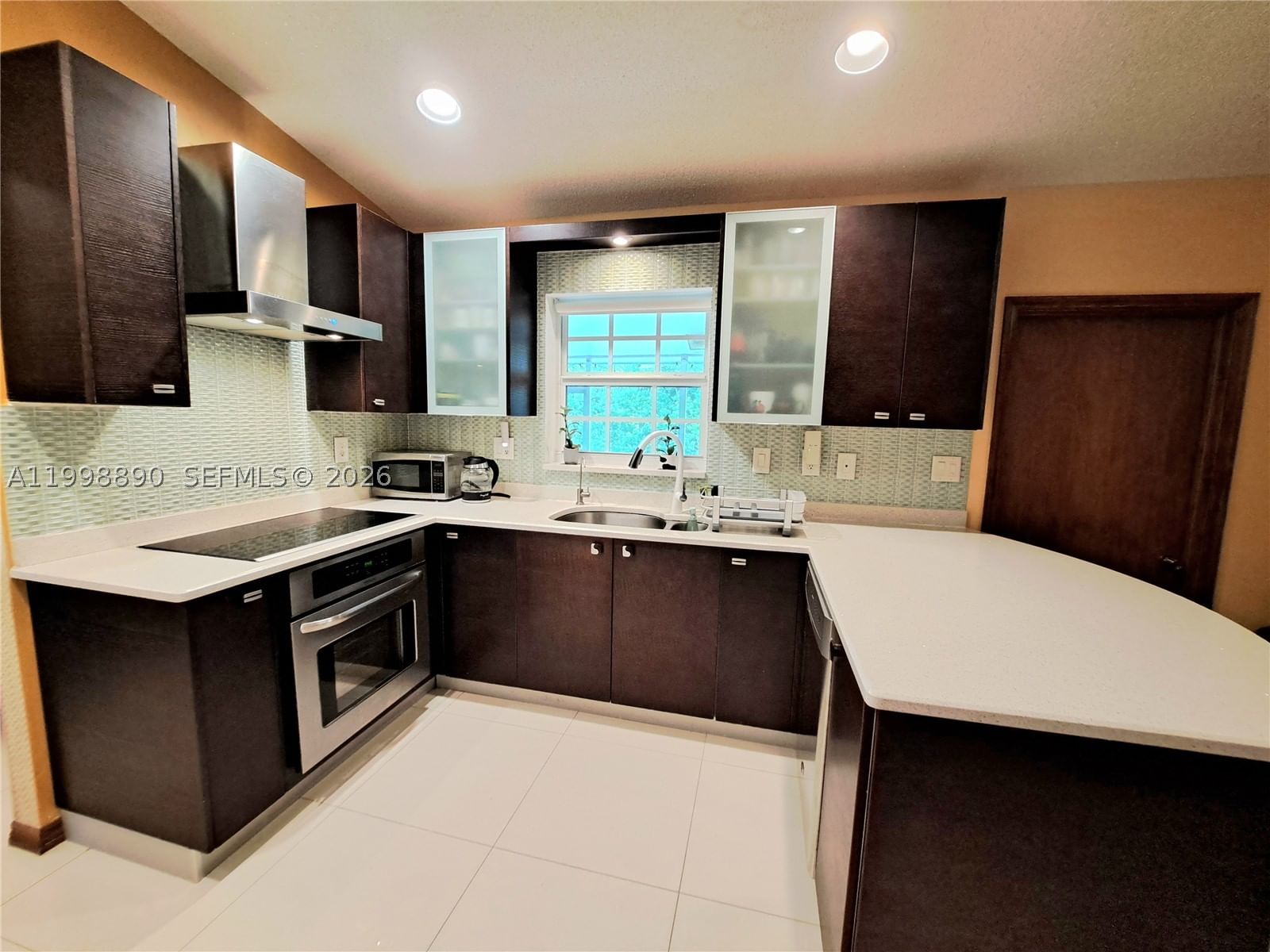 Real estate property located at 14527 106th Ter, Miami-dade, The Cedars Of Kendall, Miami, FL