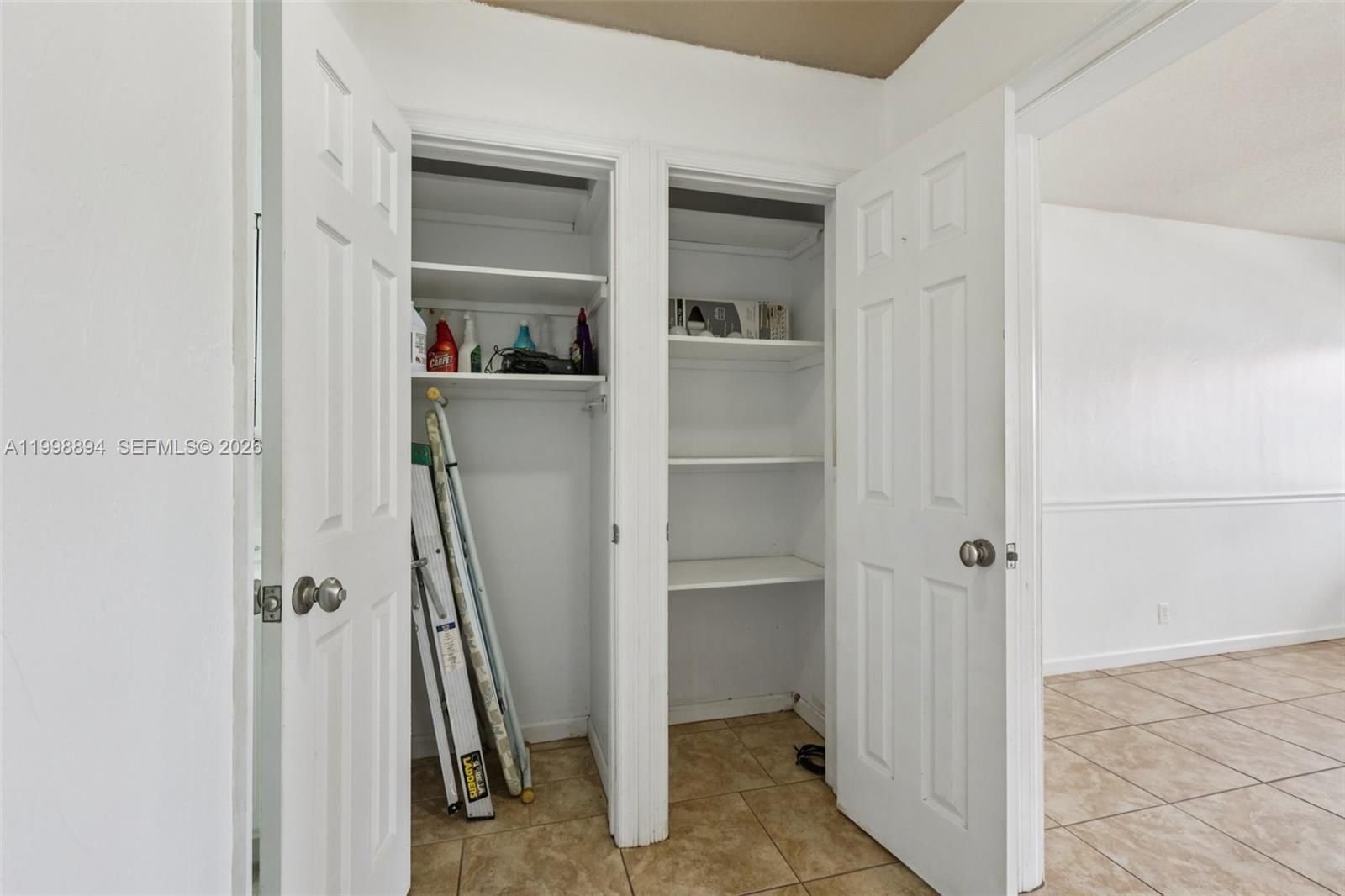 Real estate property located at 22 3rd Ter #18, Broward, Ronola Apts Condo, Dania Beach, FL