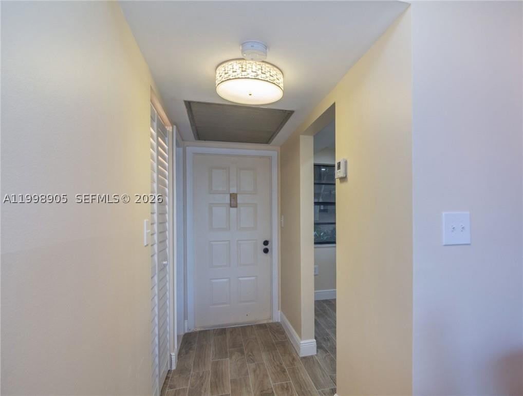 Real estate property located at 1100 Colony Point Cir #105, Broward, Colony Point 3 Condo, Pembroke Pines, FL