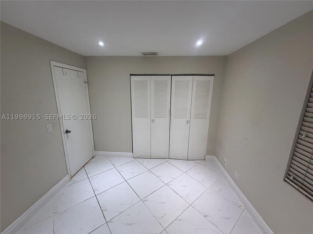 Real estate property located at 17268 60th Ct, Miami-dade, Villa Homes At The Moors, Hialeah, FL